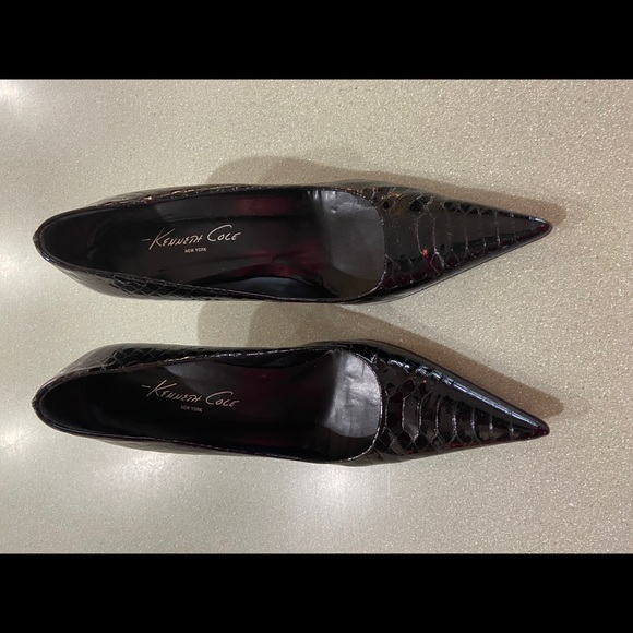 Kenneth Cole black patent leather alligator print - Picture 3 of 12